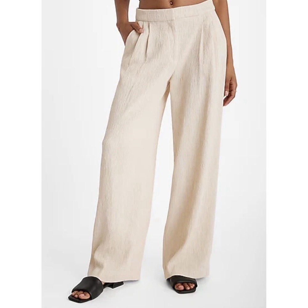 Express Stylist Wide Leg Dress Pants Ivory Textured Crinkle Pleated Office Work